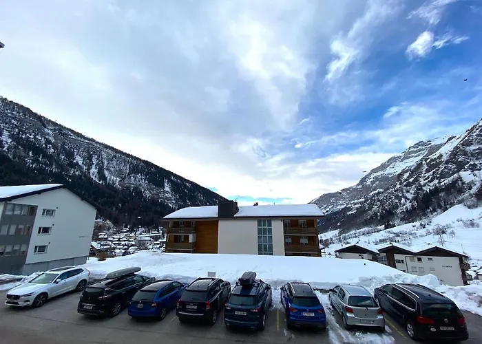 Apartament Salute 108 *