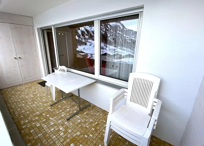 Salute 108 לויקרבאד